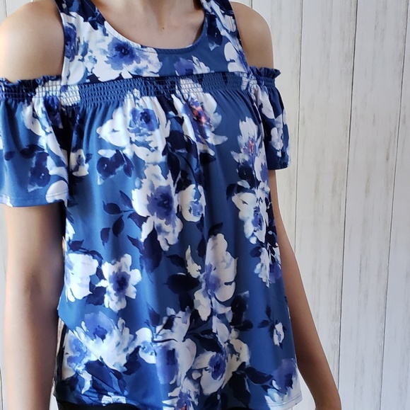AUW Cold Shoulder Blue Floral Blouse Small - Picture 4 of 7